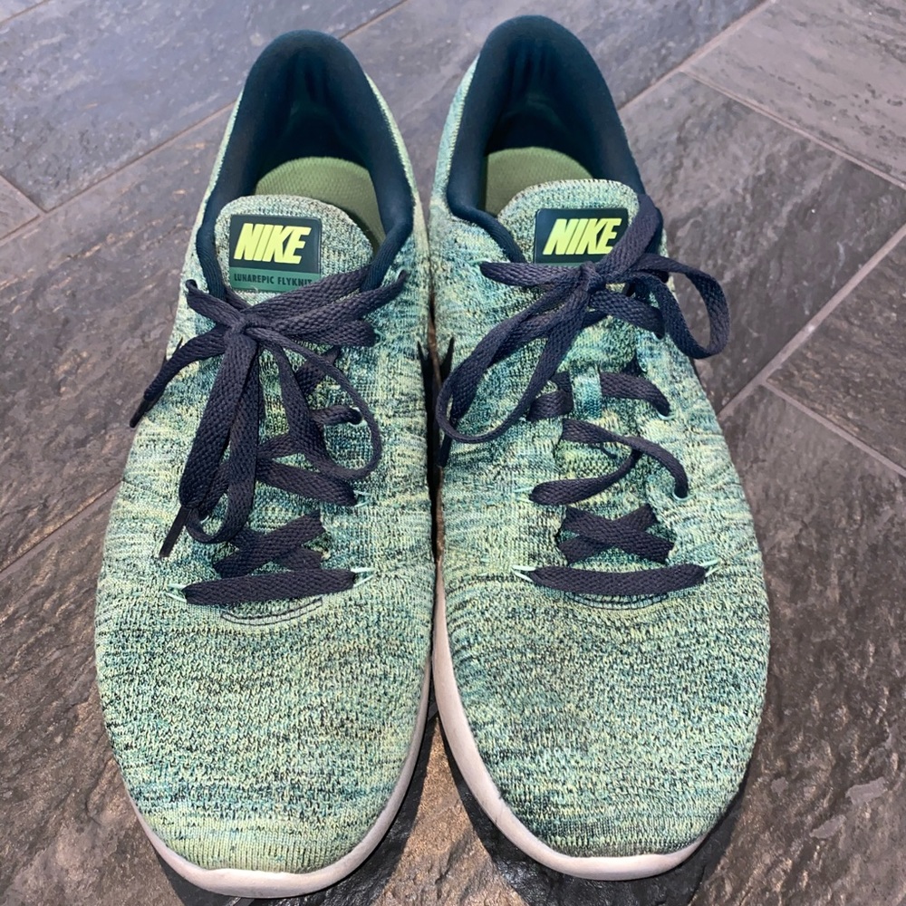 Nike green color way lunarlon bottom size 10.5 - Picture 2 of 3